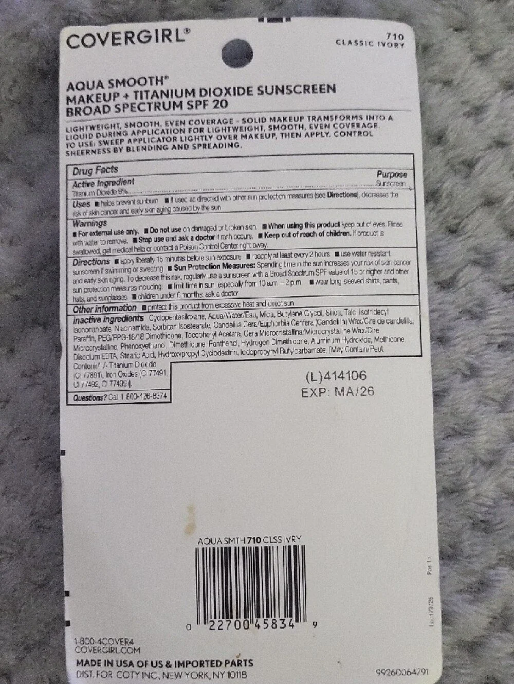 New COVERGIRL Aqua Smooth Solid Foundation - Classic Ivory (710)